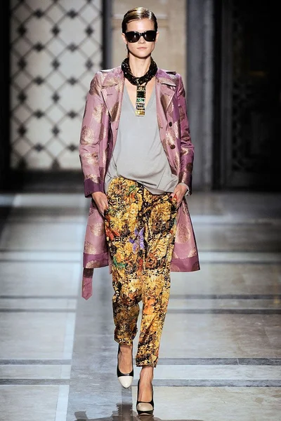 Look 1